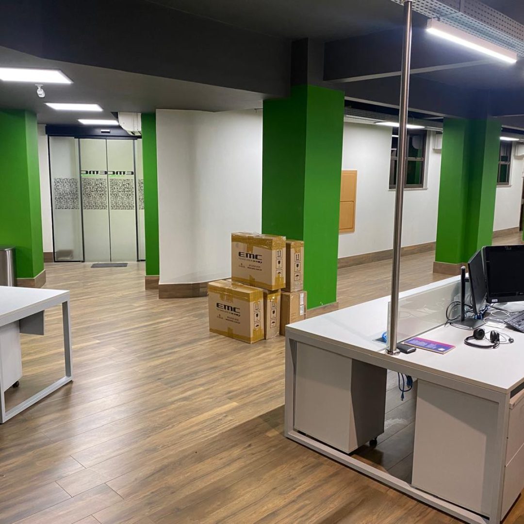 12b8ff9a-5d1d-40df-827a-a94bb66f54fd